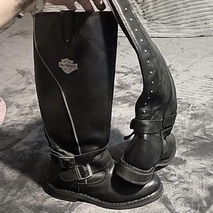 Woman's harley davidson riding boots , size 8.5